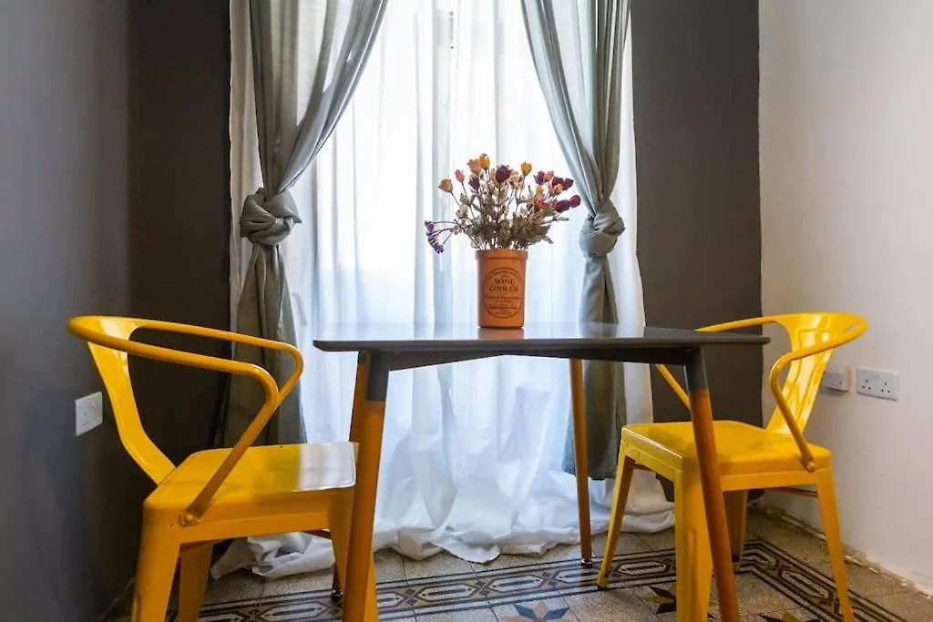 Townhouse With Dreamy Terrace Villa Valletta Holiday home