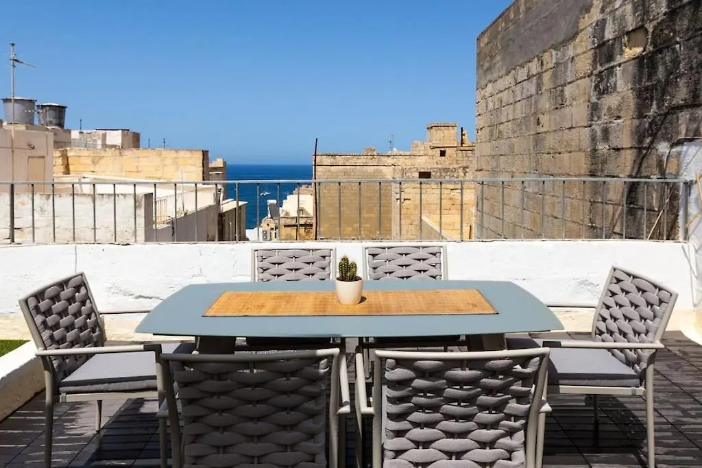 Townhouse With Dreamy Terrace Villa Valletta